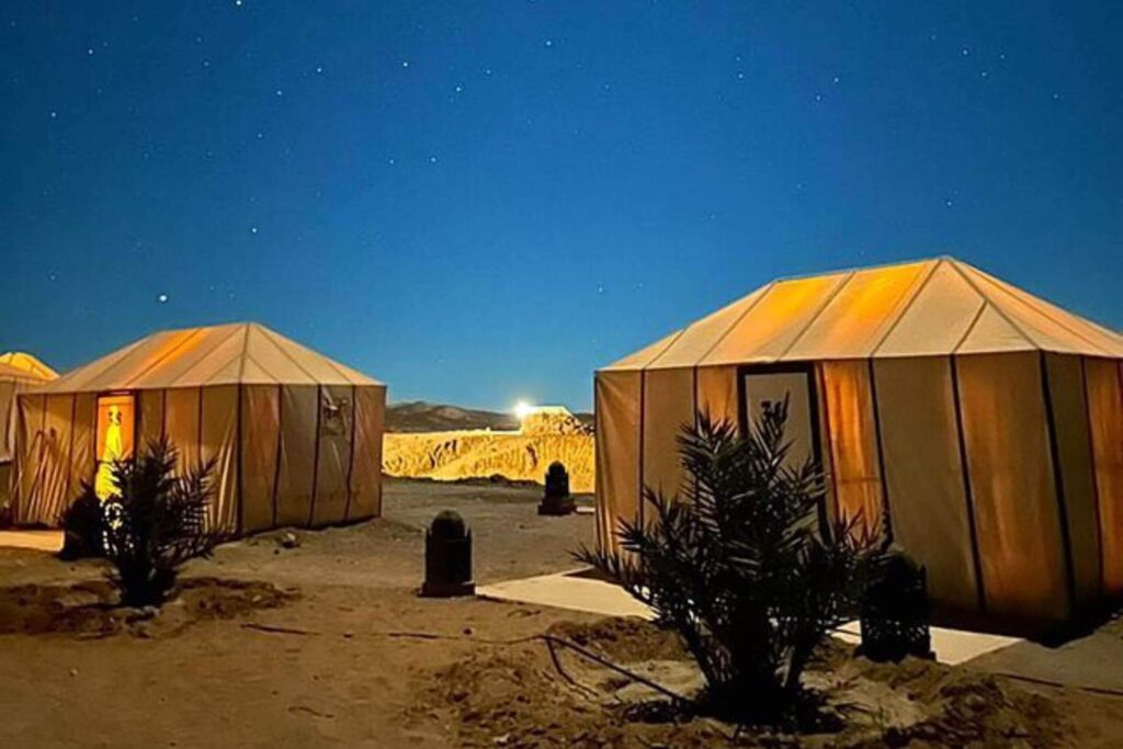 Préparer son Voyage pour un Bivouac Réussi à Merzouga